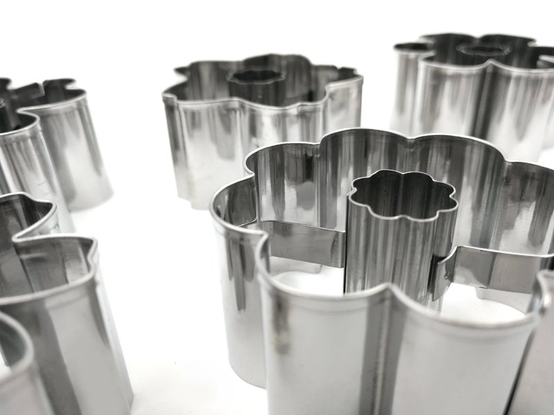 JOKUMO Flower Blossom Cookie Cutters Set - 8 PC High Grade 430 Stainless Steel - A Truly Unique set for Flower Lovers - Image 3