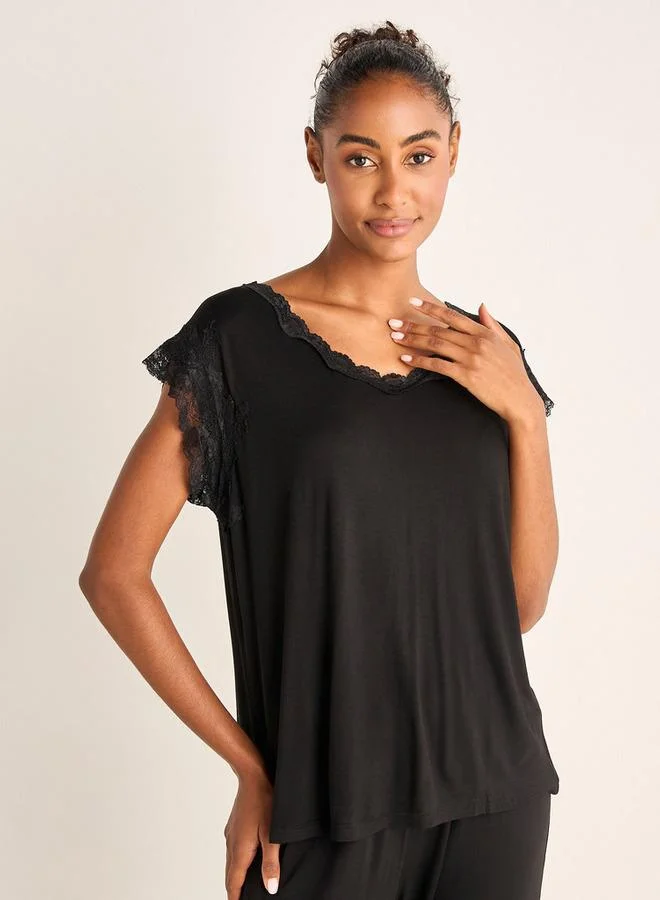 سبلاش فيڤ طقم بيجامة بتفاصيل دانتيل وخصر مطاطي