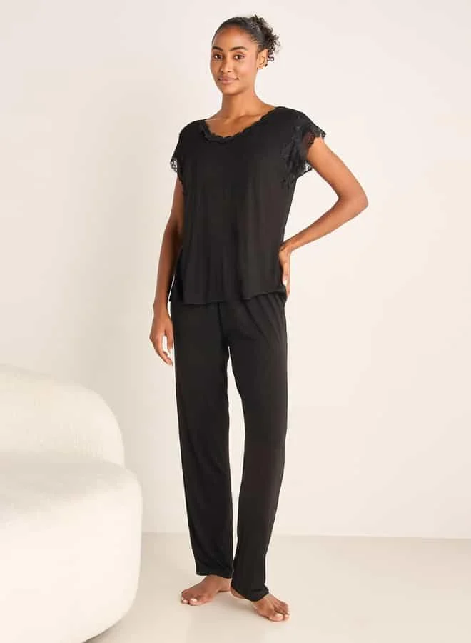 Splash FAV Lace Trim T-shirt and Elasticated Pyjama Set