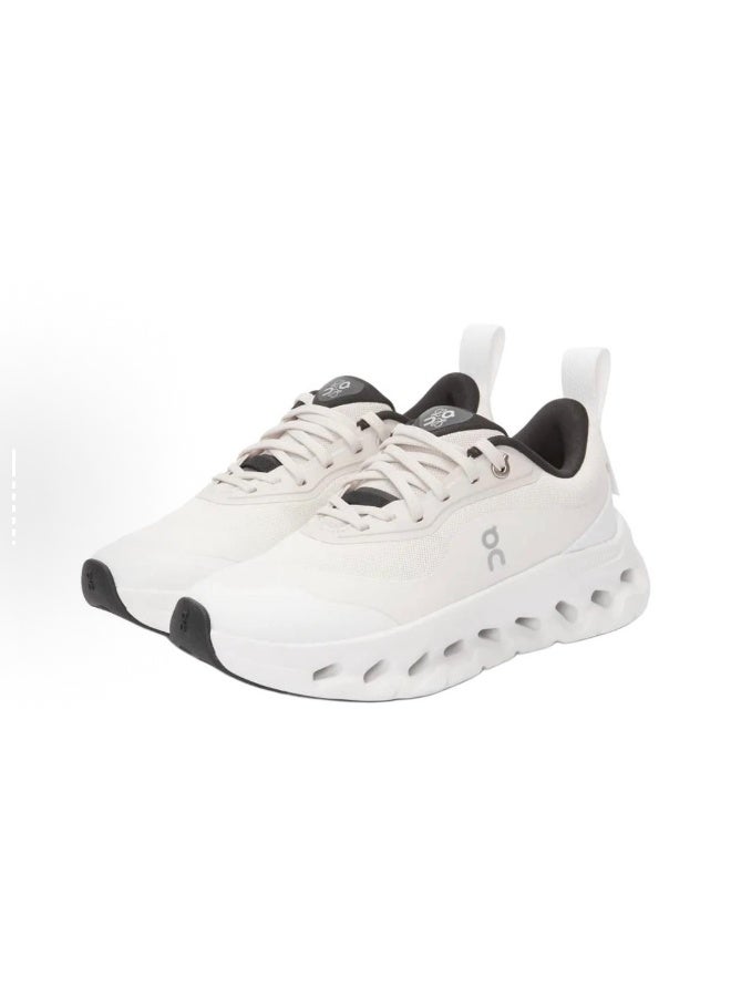 ON  loeve cloudtilt 2.0   casual sport shoes - Image 3