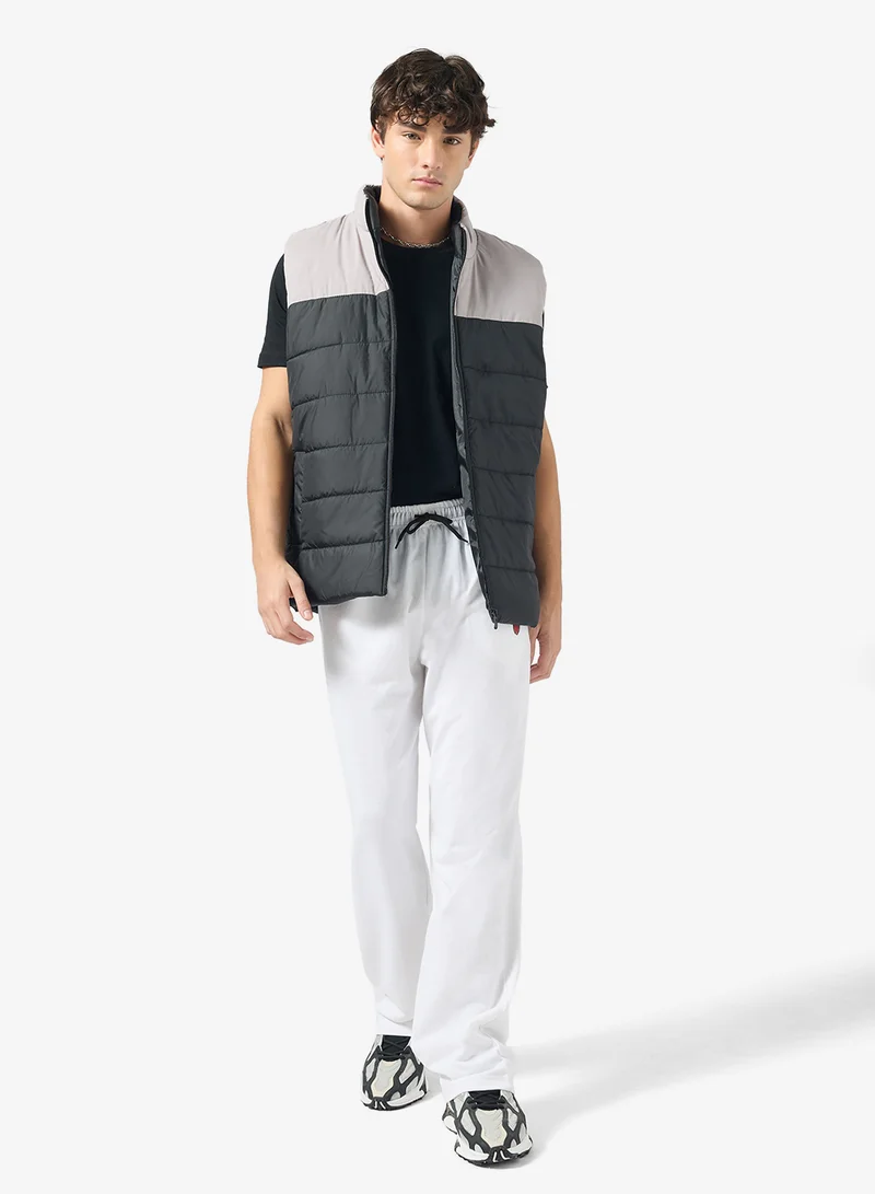 سفنتي فايف بيسيكس بنطال رياضي فضفاض بتفاصيل رقعة