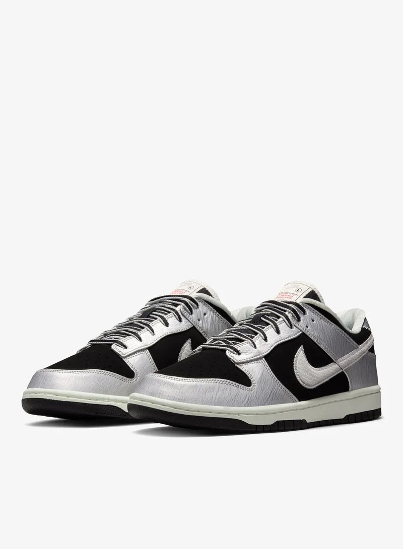 Nike MTLC SILVER/MTLC SILVER-BLACK-SAIL-UNIV RED-FLT SILVER Dunk Low Retro Se Sport for Men | Best Price UAE
