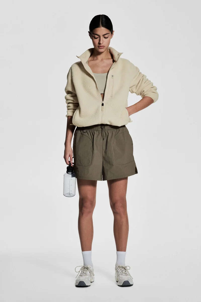 H&M Lightweight water-repellent outdoor shorts