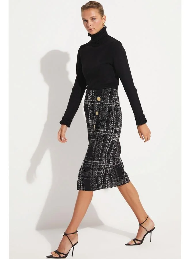 JUNE June Women Fitted Plaid Patterned Button Detailed Midi Pencil Skirt Black