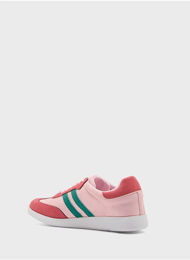 جينجر Stripe Detail Suede Sneakers