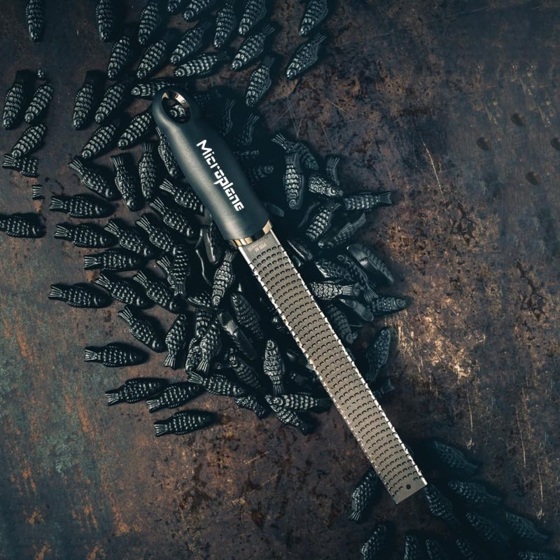 Microplane Premium Classic Series Zester Grater, 18/8, Black - Lemon Zester & Cheese Grater & Vegetable Grater - Citrus, Parmesan Cheese, Garlic, Ginger, Nutmeg, Chocolate - Stainless Steel Grater - Image 4