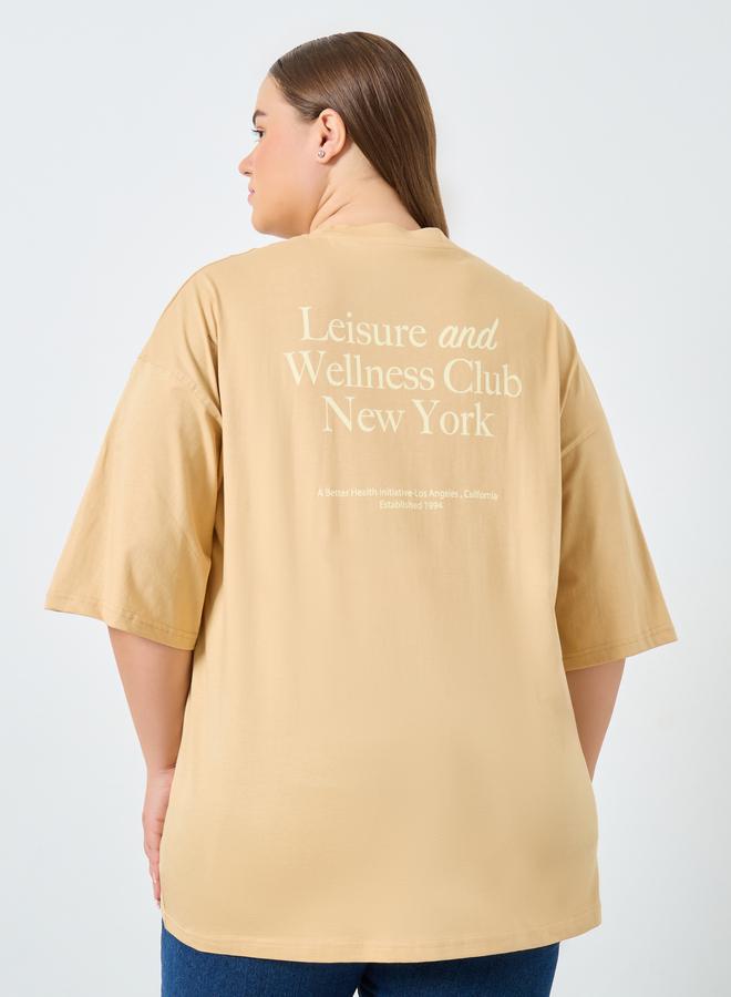 ستايلي تيشيرت بمقاس كبير وطبعة كتابة - Image 5