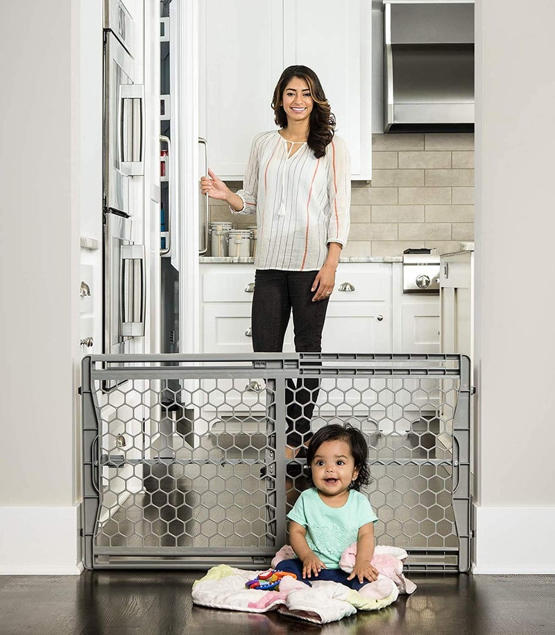 Regalo Easy Fit Plastic Adjustable Extra Wide Baby Gate, 1 Count (Pack of 1) - Image 1