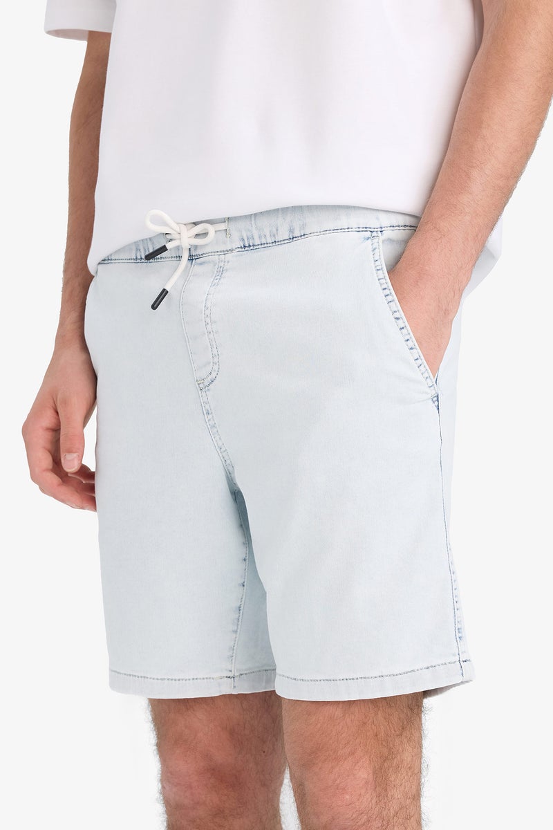 DeFacto Man Regular Fit Jean Jean Bermuda  - Image 4