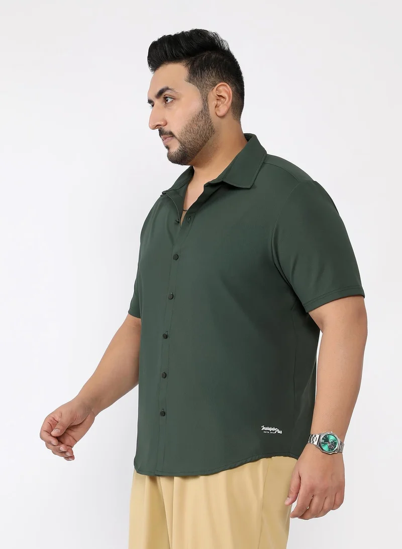 Instafab Plus  Men Seamless Waffle-Knit Shirt | Spread Collar , Short Regular Sleeves | Button Closure , Curved Hem | Solid Textured | Knitted Fabric For Casual & Daily Wear | Sacramento Green for Men | Best Price UAE