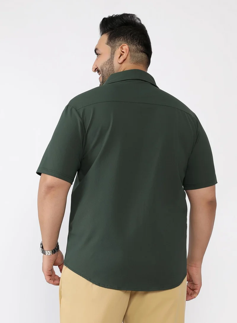 Instafab Plus  Men Seamless Waffle-Knit Shirt | Spread Collar , Short Regular Sleeves | Button Closure , Curved Hem | Solid Textured | Knitted Fabric For Casual & Daily Wear | Sacramento Green for Men | Best Price UAE