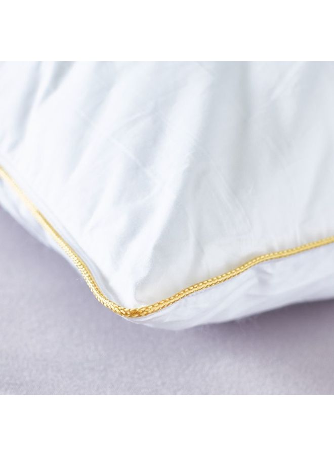 هاوس ون خداديات فندقية من الميكروفايبر بخط ذهبي بريم مناسبة لسرير منزلك - أبيض - 75x50 سم - Image 4