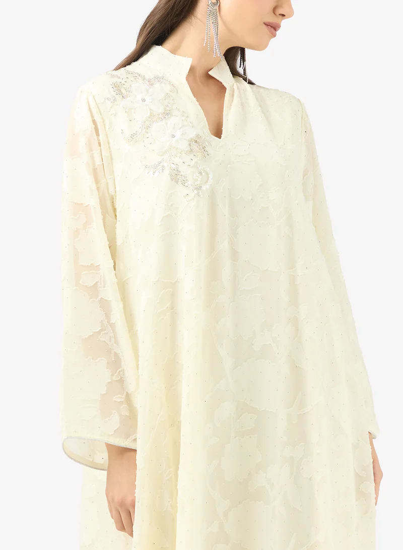 خزانة جلابية مطرزة