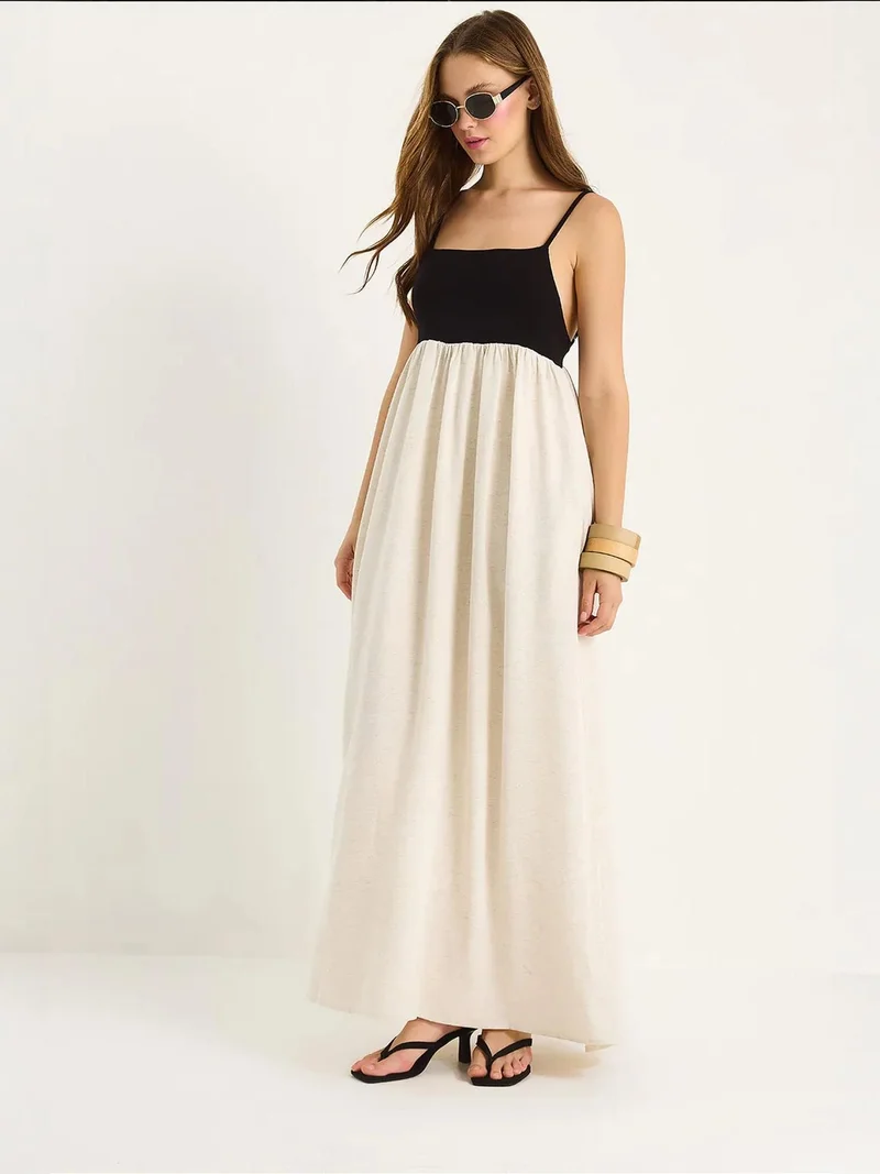 Bianco Lucci LUCCI A-Form Midi Dress with U Collar