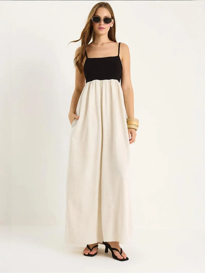 Bianco Lucci LUCCI A-Form Midi Dress with U Collar