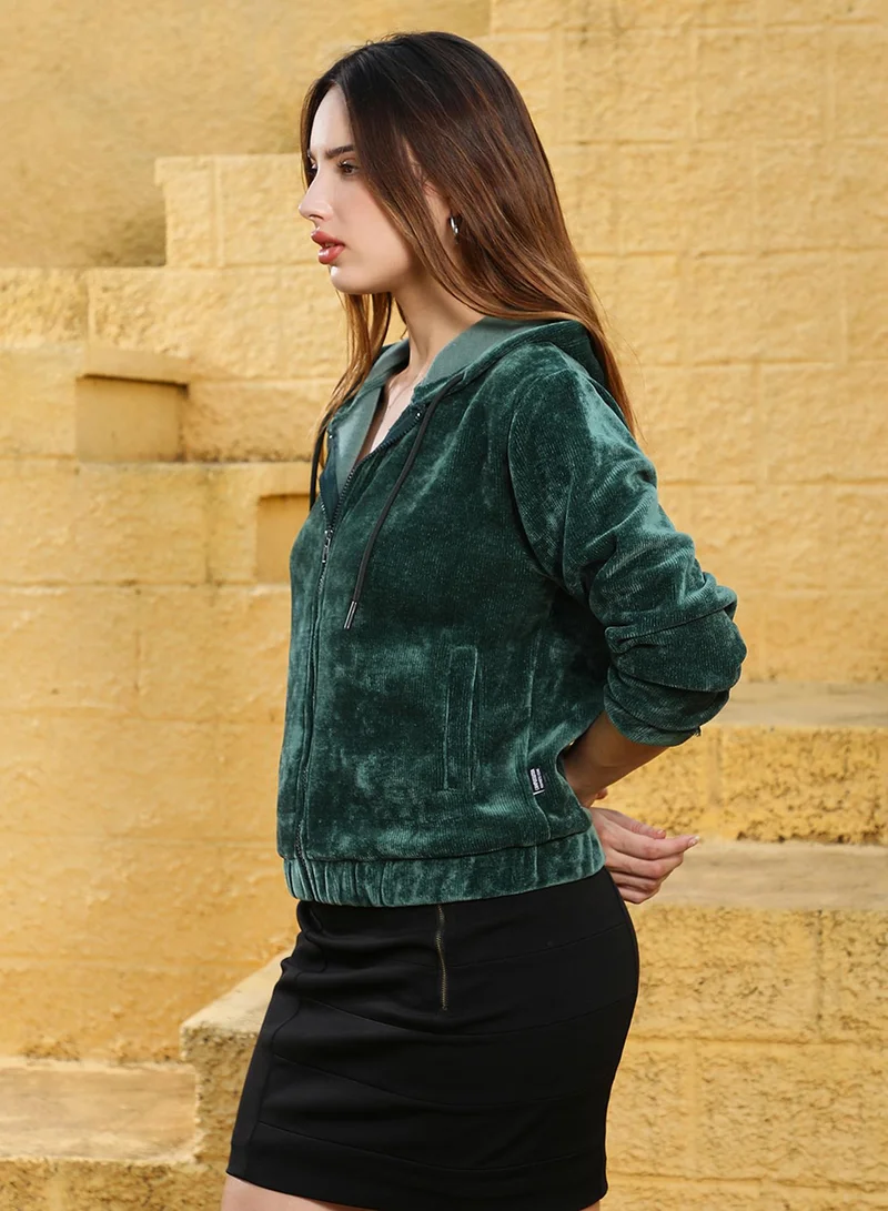 Campus Sutra Women's Emerald Green Zip-Front Ribbed Hoodie