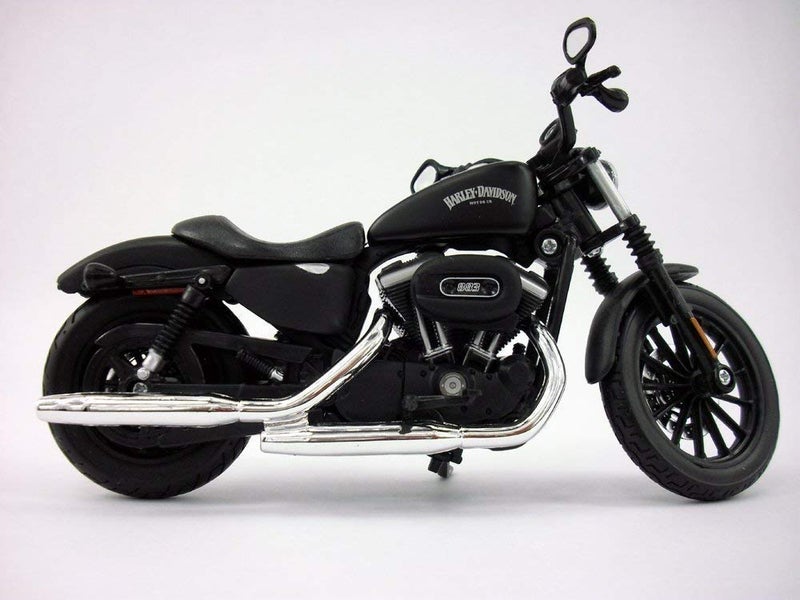 HARLEY DAVIDSON 2014 Harley Davidson Sportster Iron 883 Motorcycle Model 1/12 by Maisto 32326 - Image 2
