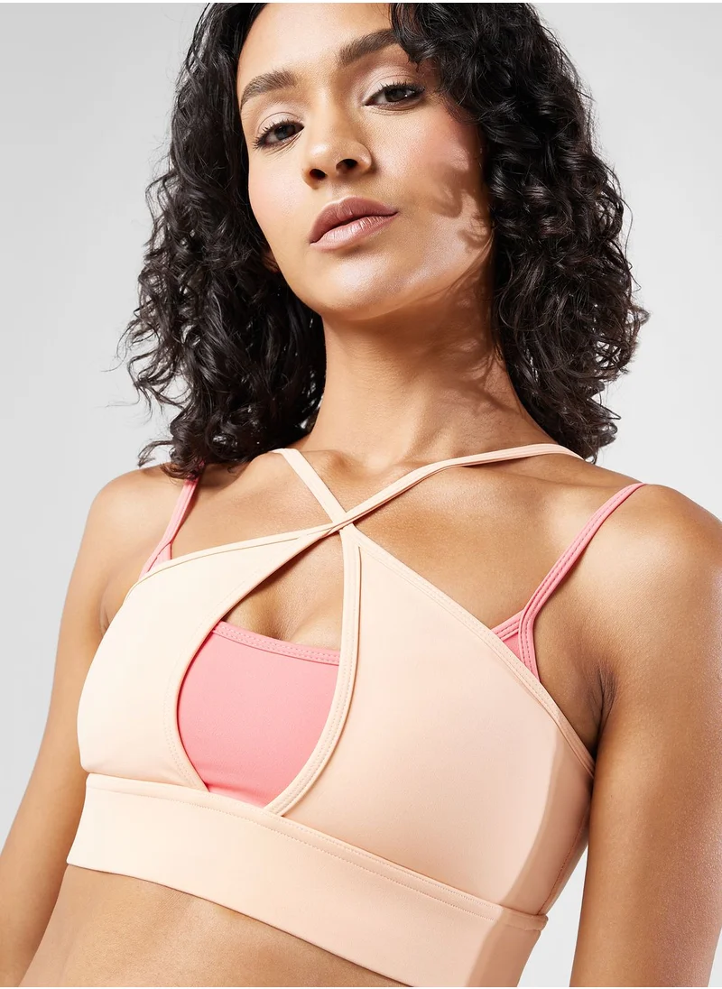 FRWD Contrast Cutout Detail Sports Bra