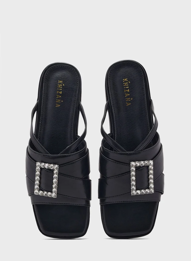 خزانة Encrusted Buckle Double Strap Flat Sandal