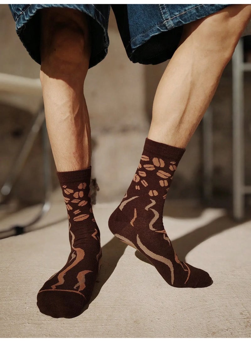 جوارب شتويه طويله بتصميم مستوحى من القهوة تأتي بداخل تغليف على شكل علبة قهوة جوارب مصنوعه من قماش ناعم و تحافظ على دفء القدمين في الأجواء الباردة. - Image 4