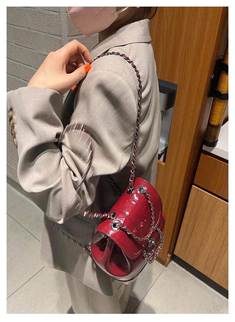 Generic Xiaoxiangfeng Women's Korean Leather Chain Backpack Flap Buckle Design For Large Capacity Handbag Fashionable And Versatile Diamond Grid Chain Exquisite Backpack  - Image 3