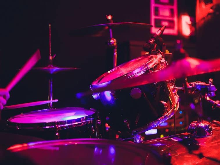 ZOOM مزود الطاقة Zoom AD-16 للبيانو الكهربائي ودوائر التأثير على الجيتار والبيس، DC 9V / 500mA - Image 5