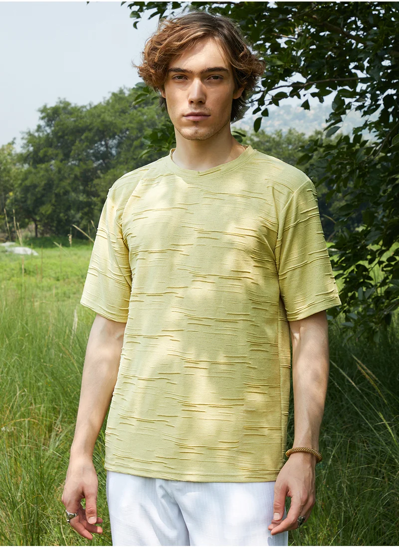 Campus Sutra Men's Naples Yellow Solid Creased T-Shirt