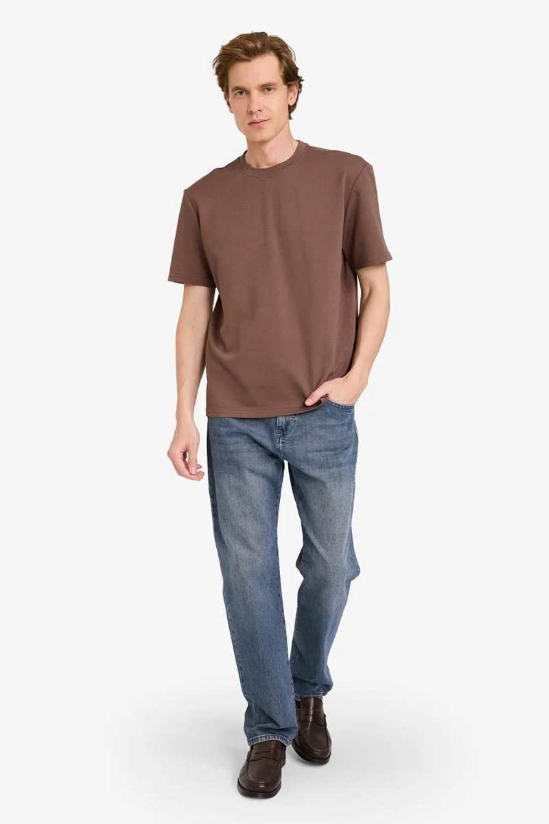 ديفاكتو Crew Neck T-Shirt