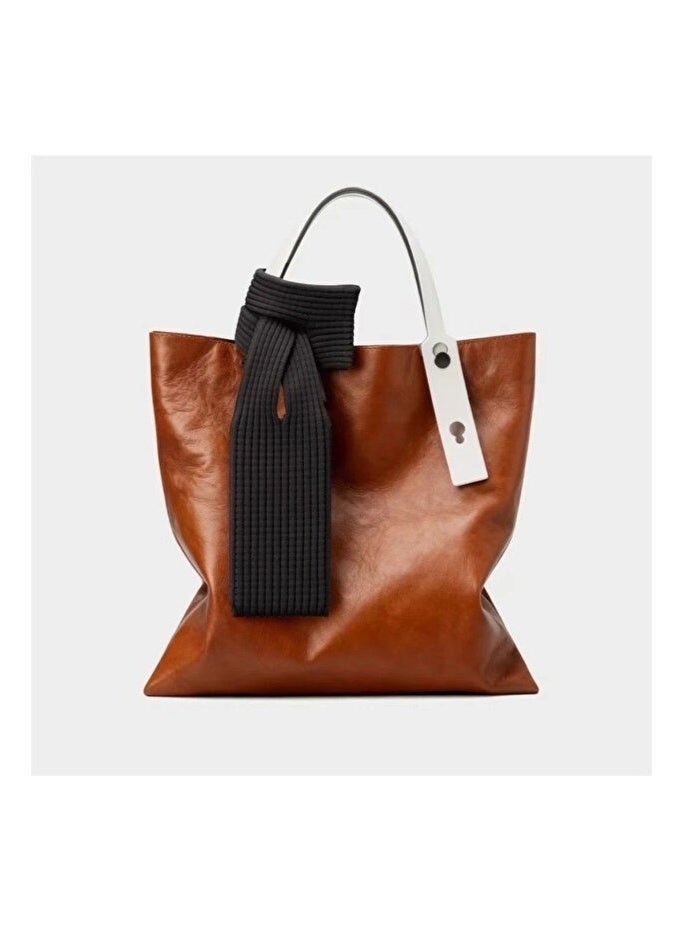 Macon 3D-Knitted Phone Pocket & Crossbody Bag (Black)– Ultra-Light Stretchable Sleeve for Full iPhone Series - Image 2