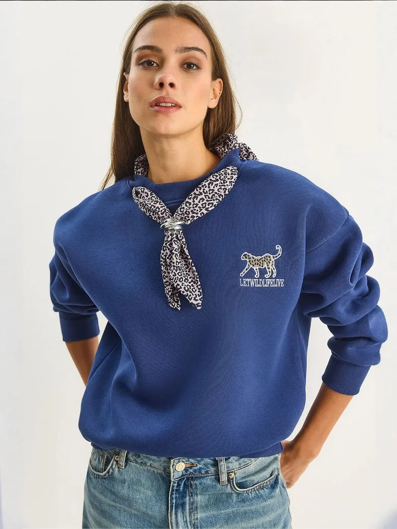Bianco Lucci LUCCI Crew Neck Sweatshirt with Print Accessory