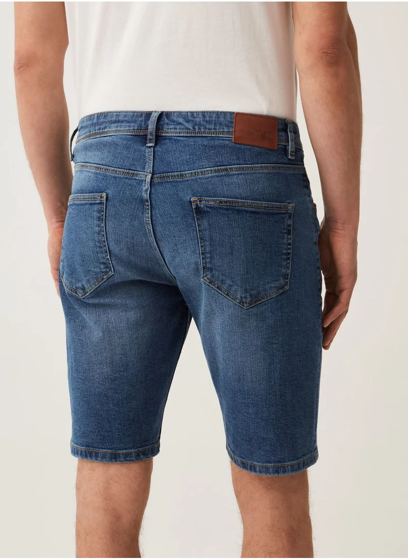 او في اس Regular-fit stretch denim Bermuda shorts