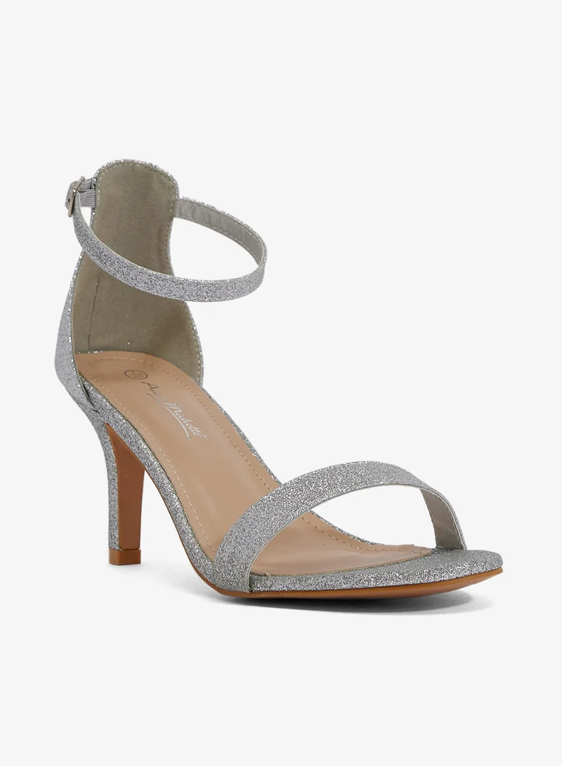 آن ميشيل صندل بكعب عالٍ