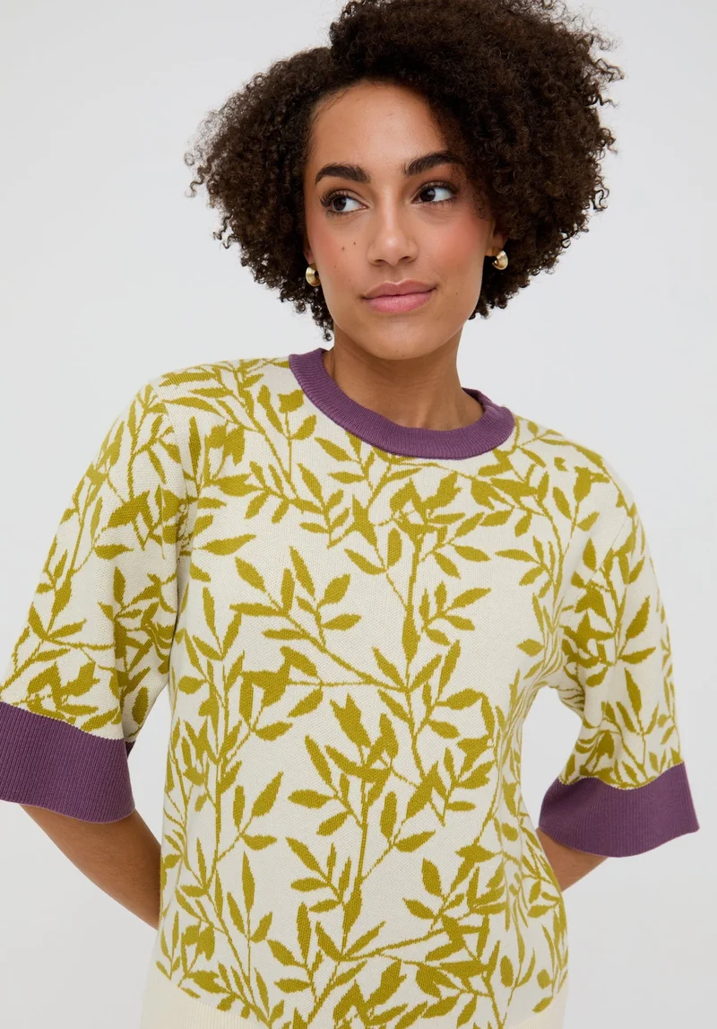 Raffya Daffodil Slouchy Leaf Print Knitted T-shirt In Multi