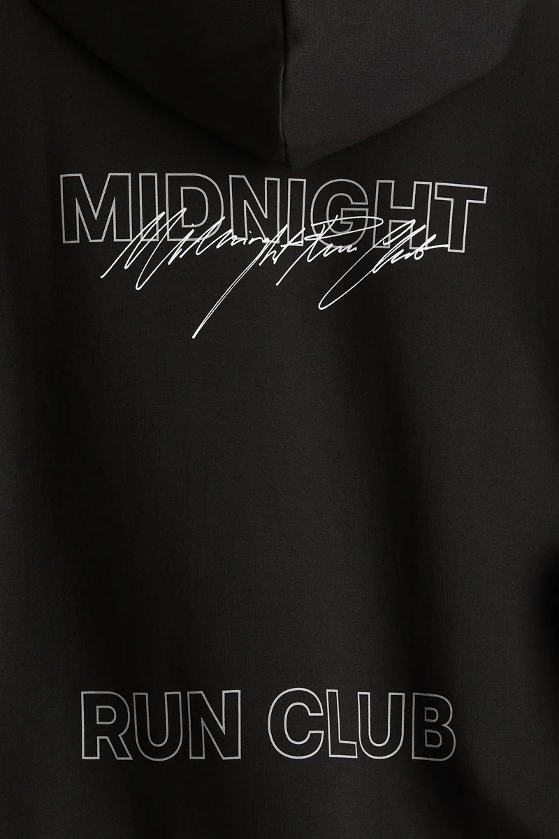 اتش اند ام هودي بسحاب بقصّة فضفاضة من نسيج دراي موف™