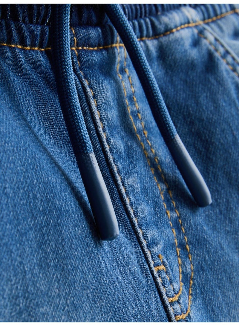 PRIMARK A pair of drawstring-detail denim shorts with pockets, 4 to 5 Years - Image 3
