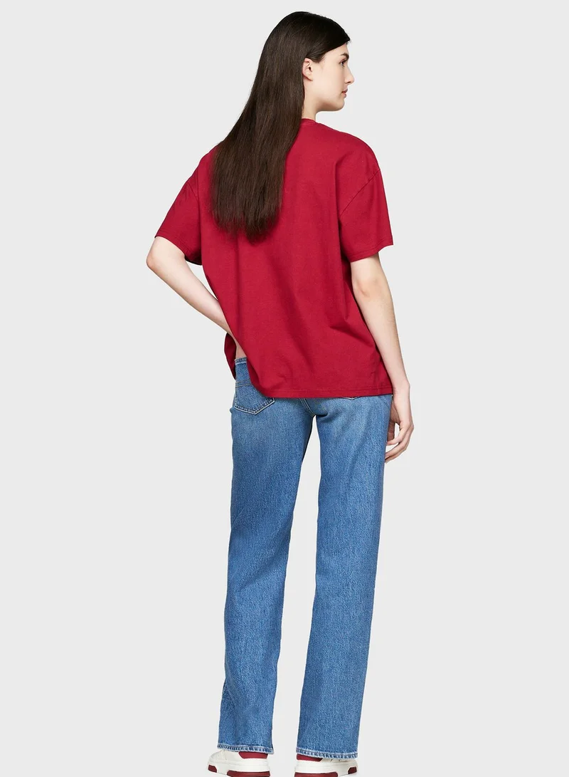 TOMMY JEANS Crew Neck Logo T-Shirt