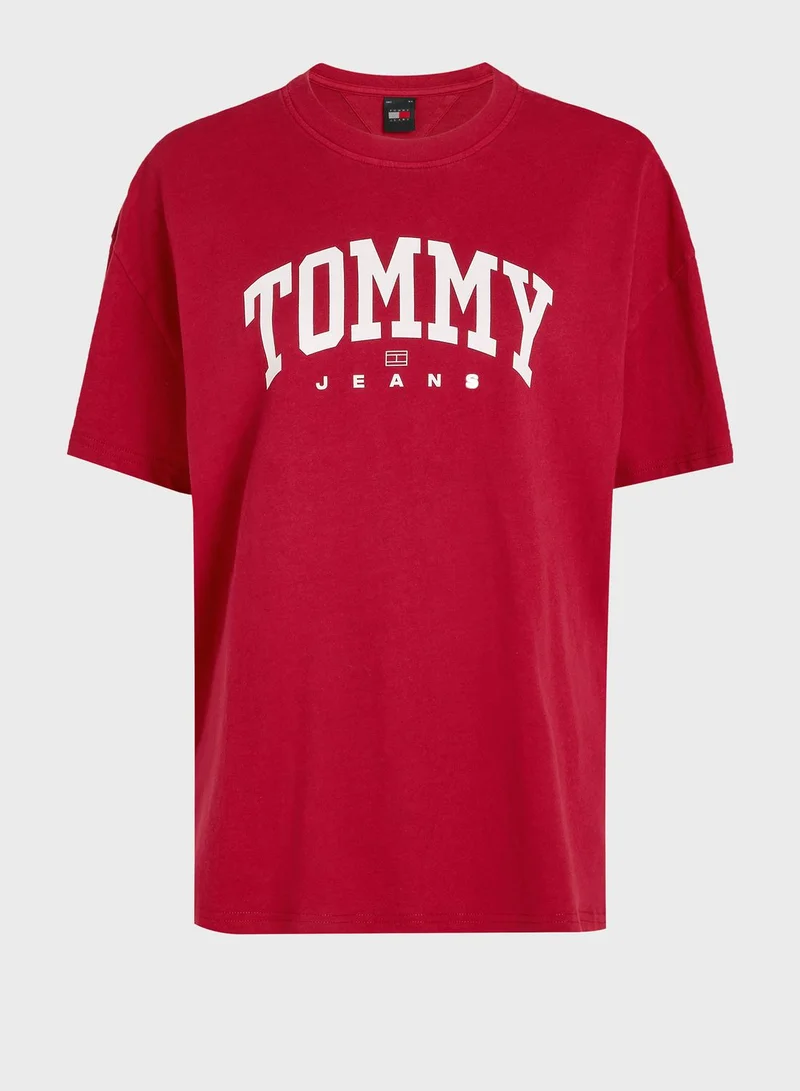 TOMMY JEANS Crew Neck Logo T-Shirt