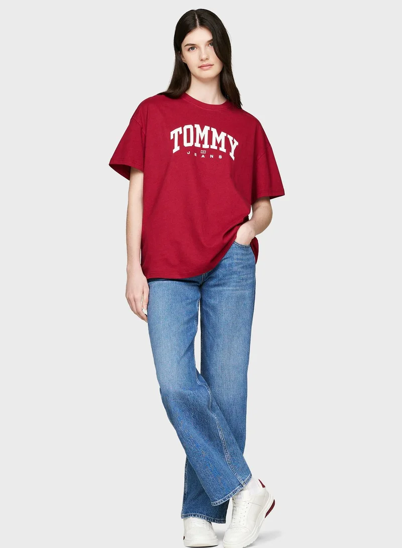 TOMMY JEANS Crew Neck Logo T-Shirt