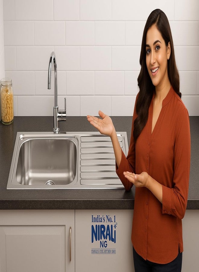 حوض مطبخ نيرالي 27 بوصة × 16 بوصة × 6.5 بوصة مع لوح تصريف | ستانلس ستيل 304 | حوض مفرد مضغوط | لوح تصريف مفرد مع وصلة تصريف | ضمان 25 عامًا على المنتج (أنيق، لامع) - Image 4