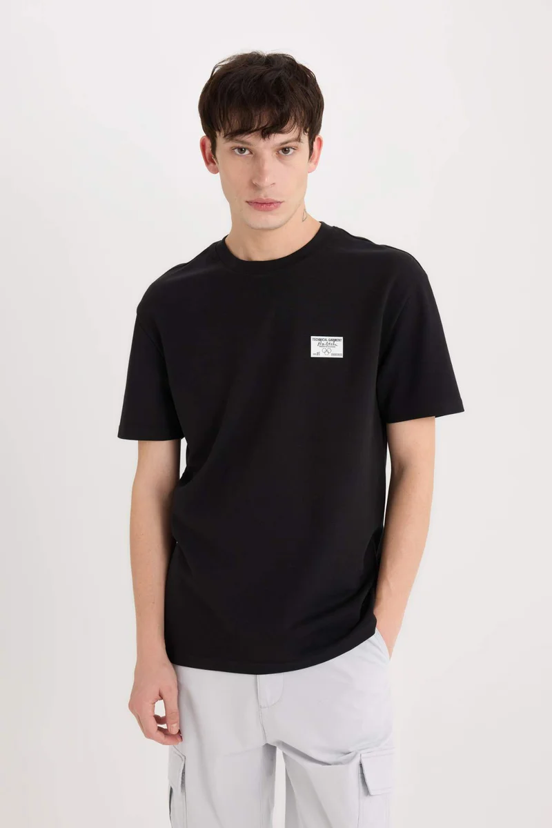 ديفاكتو Regular Fit Crew Neck Printed Heavy Fabric T-Shirt
