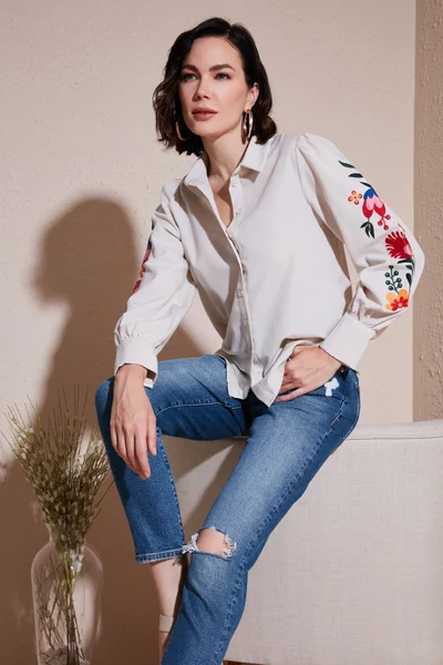 Lela Balloon Sleeve Floral Embroidered Shirt for Women 611GO003