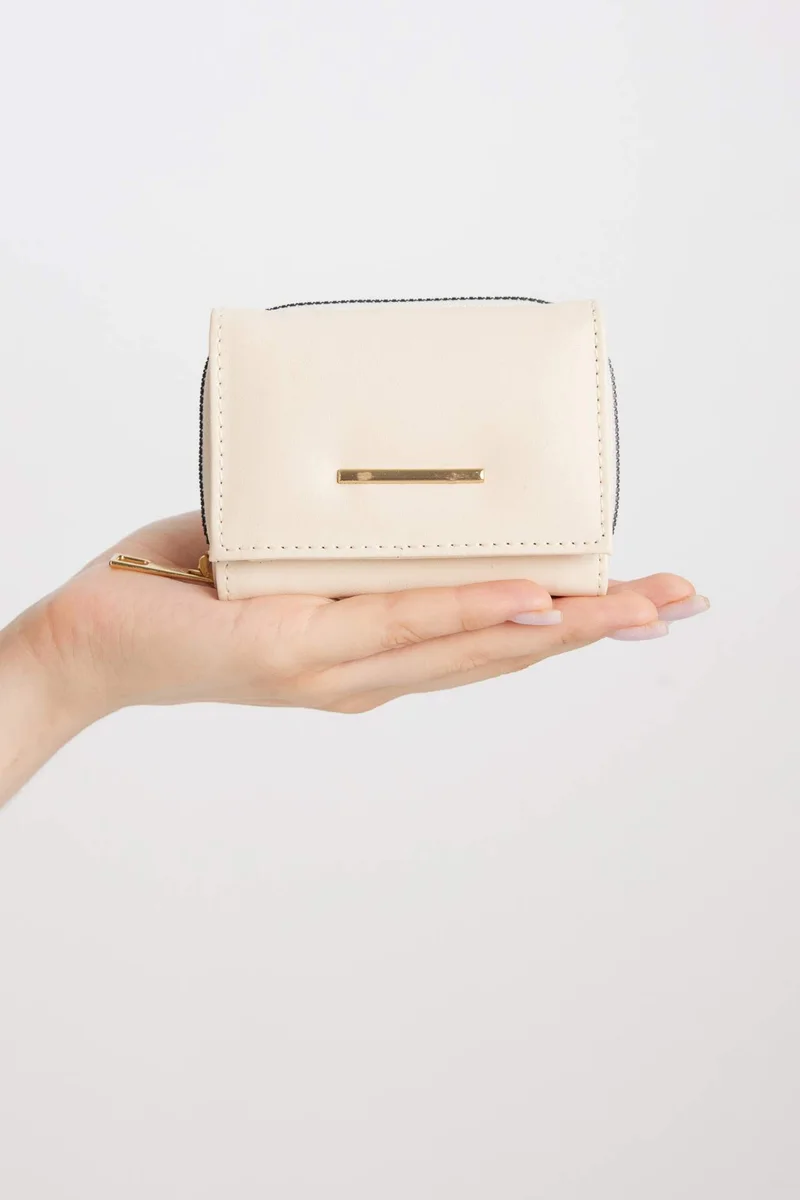 ديفاكتو Woman Faux Leather Wallets