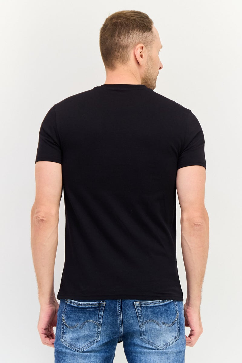 Levi's تي شيرت رجالي بأكمام قصيرة وطباعة جرافيك على شكل طاقم، أسود - Image 3