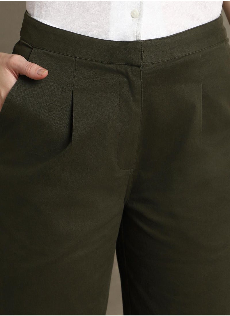 Dennis Lingo Women's Olive Cotton Blend Solid Full Length Chinos Straight Fit Trouser  - Image 4