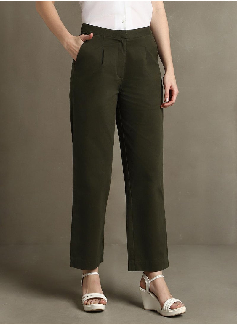 Dennis Lingo Women's Olive Cotton Blend Solid Full Length Chinos Straight Fit Trouser  - Image 2