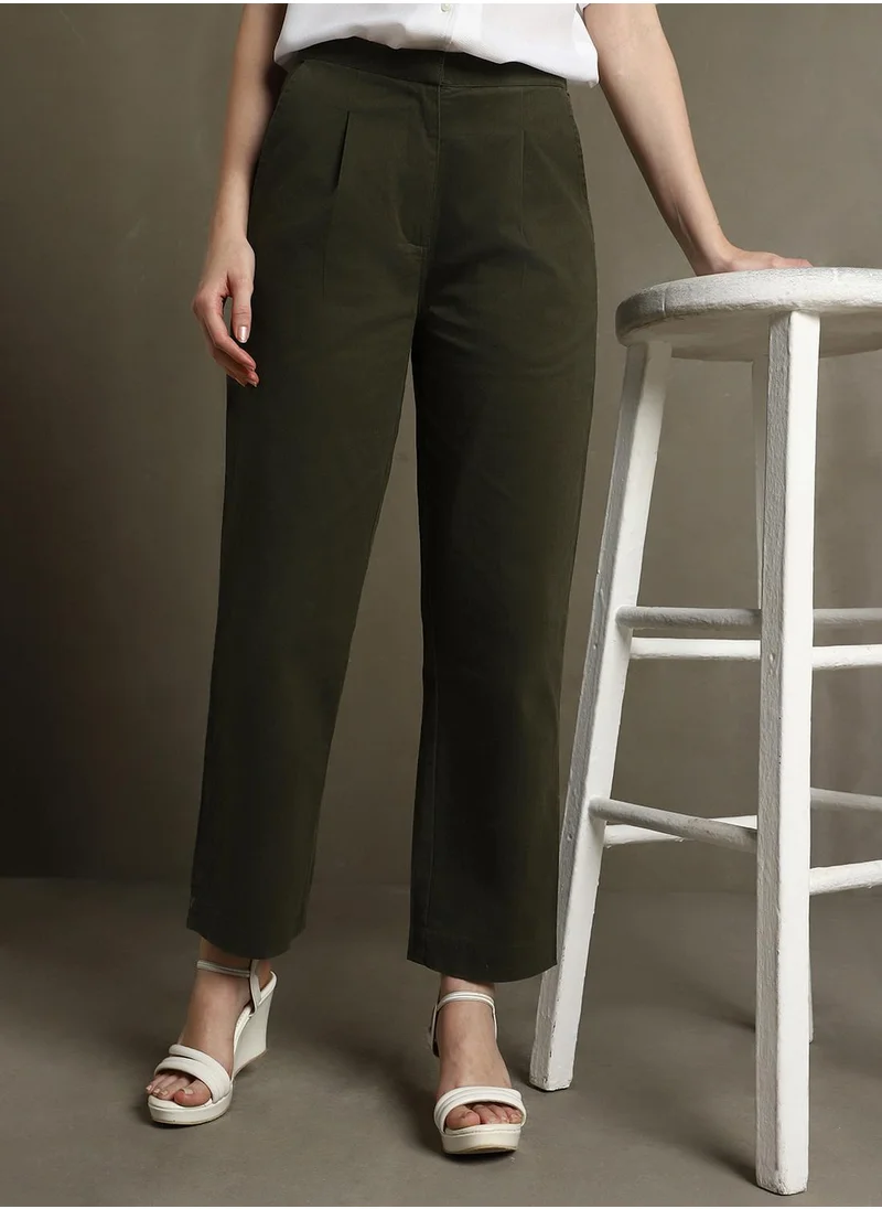 دينيس لينغو Women's Olive Cotton Blend Solid Full Length Chinos Straight Fit Trouser