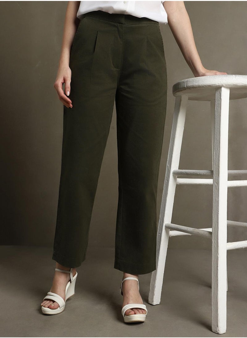 Dennis Lingo Women's Olive Cotton Blend Solid Full Length Chinos Straight Fit Trouser  - Image 5