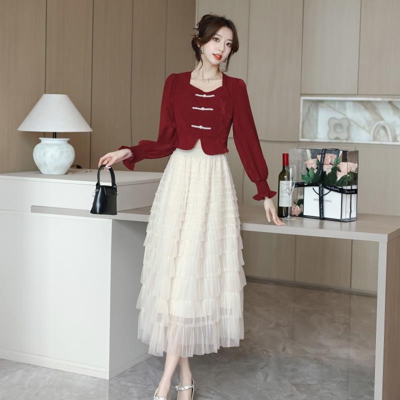 Real S 2025 Autumn New Chinese-Style Plate Buckle Small Fragrant Style Short Coat Fairy Beige Mesh Cake Skirt Women - Image 2