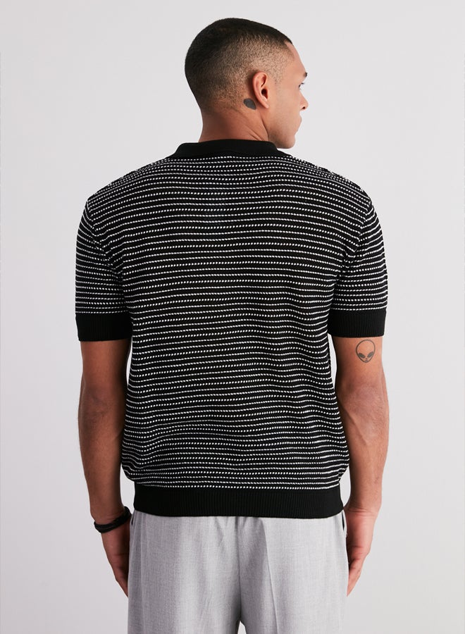 trendyol Black Limited Edition Relaxed Short Sleeve Polo Neck Knitwear T-shirt TMNSS23PO00026 - Image 5