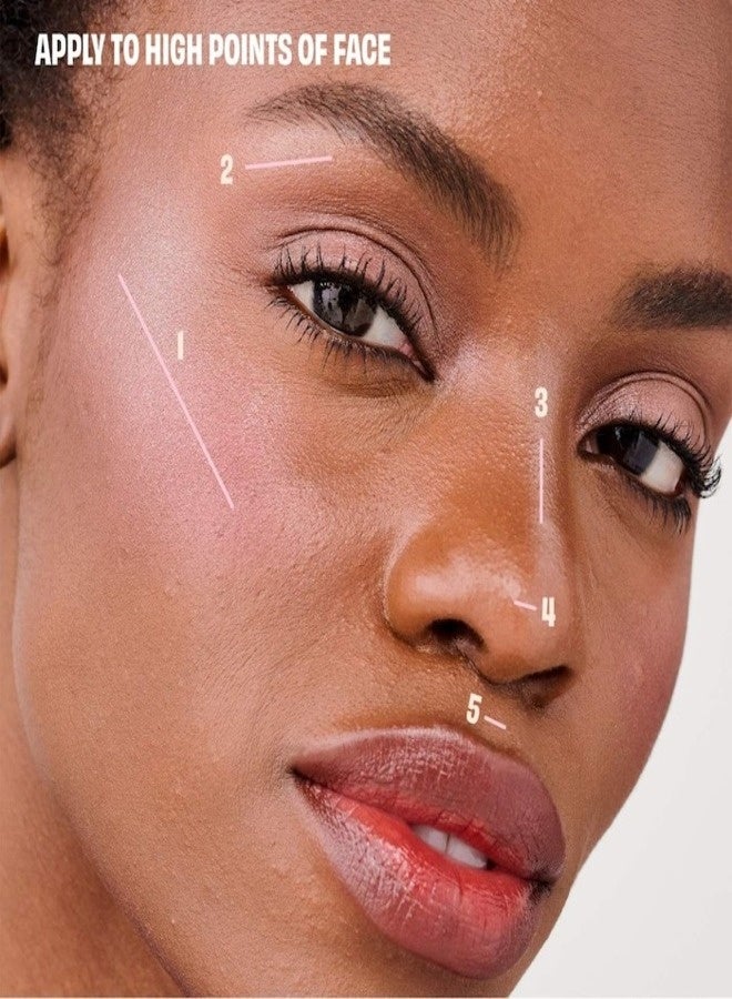 بينيفت بودرة إضاءة لامعة من بنفت كوزمتكس - كوكي (لؤلؤة ذهبية)، لمعة فائقة النعومة، توهج قابل للتكثيف، إشراقة تدوم طويلاً، 8 غرام - Image 4